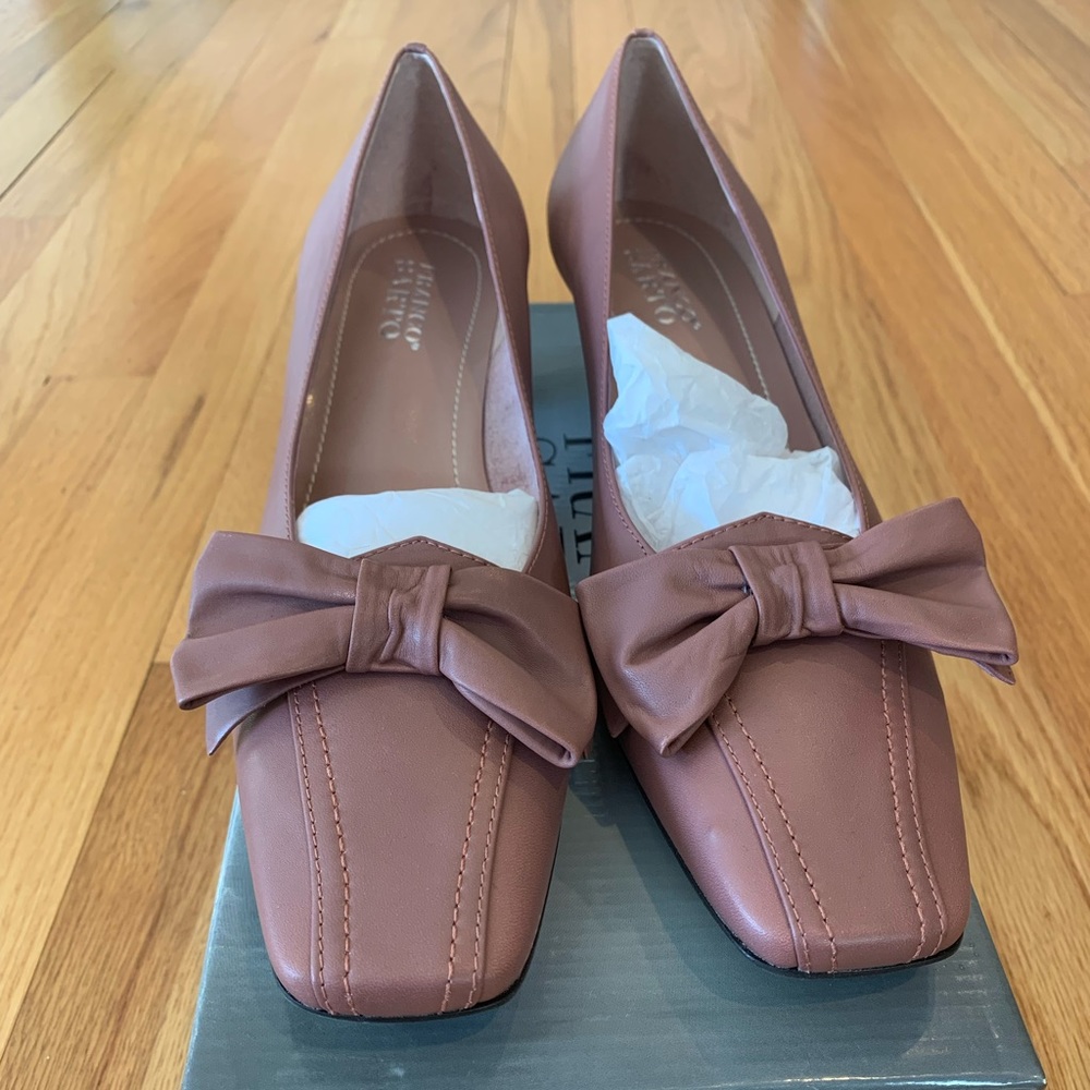 Franco Sarto Casanova pumps